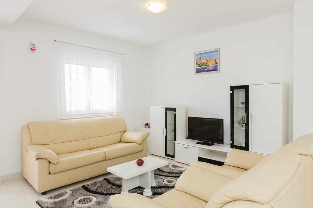 Apartment Anna Kastela Exterior photo